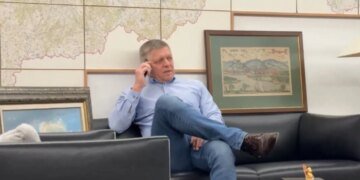 Труба раздора: Фицо раскрыл детали разговора с Зеленским