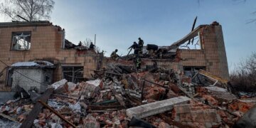 рф вдарила по агрофірмі на Сумщині – дві жінки загинули, одна травмована