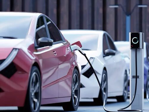 Зарядка за лічені хвилини: у Німеччині розробляють електромобілі з напругою 1000 Вольт