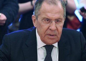 Маски скинуто: Лавров розмріявся довести “ісконно рускіє” землі в “родную гавань”