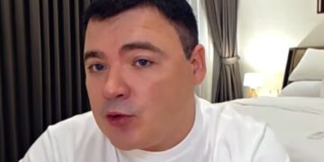 Палатка на кладбище и укус ядовитой змеи: блогер рассказал, как выжил на Занзибаре