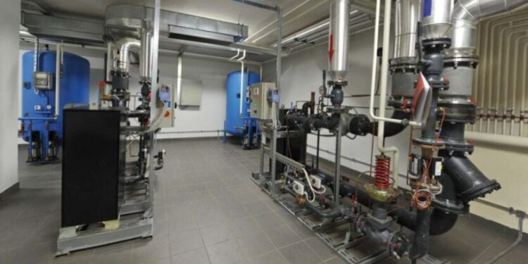 Украинцев обяжут это купить: эксперт предупредил о новой коммунальной афере