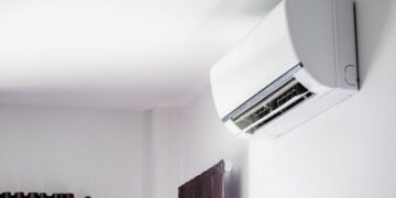 Скрытая угроза в розетке: приборы, которые категорически нельзя включать через удлинитель