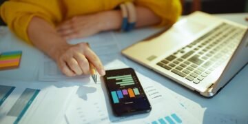 Украинская экономика больше не способна наращивать фискальные поступления в бюджет путем увеличения ставок основных налогов.