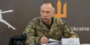 рф планує збільшити свій контингент в Україні до 800 тисяч до кінця року – Сирський