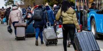 Зеленський підписав законопроєкт, що регулює питання обов’язкової евакуації