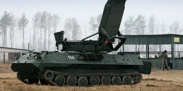 В Сумской области уничтожен танк «Т-72» и укрытие оккупантов. ВИДЕО