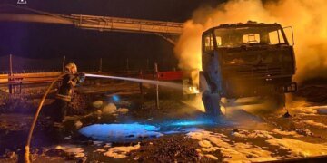 російські війська атакували рятувальників під час ліквідації наслідків удару по Дніпропетровщині