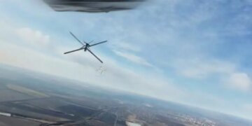 Почти миллион долларов в пепел: дронари «Люті» уничтожили технику врага и показали ВИДЕО