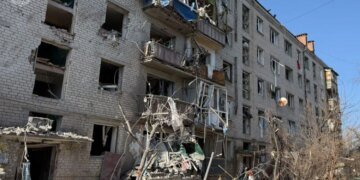 Кількість жертв удару КАБами по середмістю Слов'янська подвоїлася