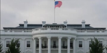 Только временно и только для Индии: Вашингтон тайно пояснил Европе, что поблажек Москве не будет