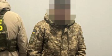 Відправляв ухилянтів до Румунії за 3000 доларів – військовий ДПСУ постане перед судом