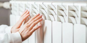 Через атаку рф на Київщині перебої з газом, теплом та світлом