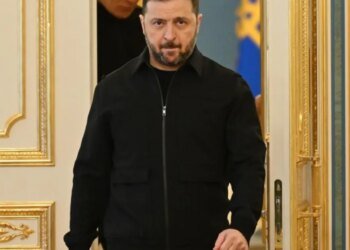 В парламент или на фронт, –  Зеленский ответил «уставшим» депутатам