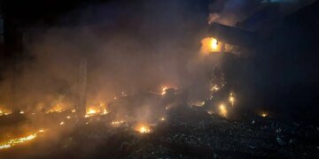 рф вдарила по енергетиці і портовій інфраструктурі на Одещині, є перебої зі світлом