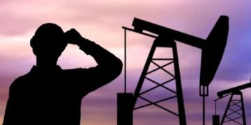 Підвищення цін на нафту навряд чи вплине на війну росії в Україні – німецький генерал