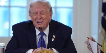 Трамп объяснил тактику «сюрприза» в атаке на Иран и напомнил японцам про Перл-Харбор. ВИДЕО