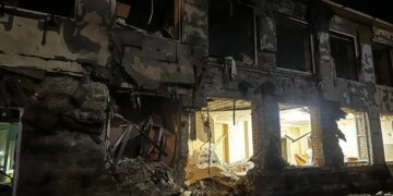 Россияне атаковали Запорожский район: погибла женщина, пострадали мужчина и ребенок