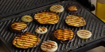 Чи варто купувати аерогриль – плюси, мінуси та нюанси вибору