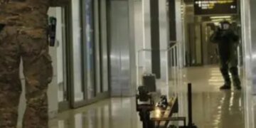 В Кракове пассажир заявил о «ядерной бомбе» в багаже