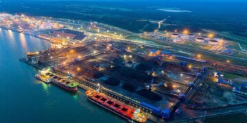 Російські порти на Балтиці знову призупинили відвантаження нафти після атаки дронів – Reuters