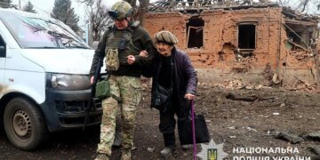 Туман и пасмурная погода помогли эвакуировать жителей Дружковки. ВИДЕО