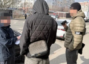 ГБР раскрыло схему с фиктивными инвалидностями: задержан врач-анестезиолог