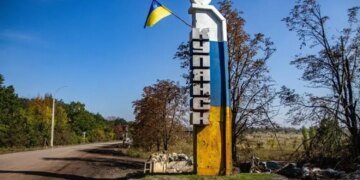 Група військових рф досі переховується під руїнами лікарні у центрі Куп’янська, інформація про їх відсутність – вкид