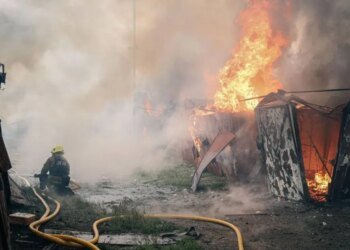 По меньшей мере 14 зданий в Полтаве пострадали в результате атаки