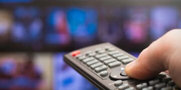 “Шизофрения в медийке”: Дацюк о когнитивном диссонансе между войной и выборами