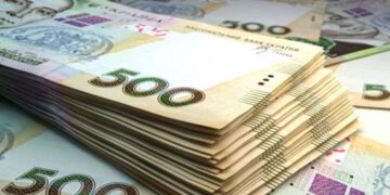 Десять пенсий одним платежом: кто из бюджетников получит солидную помощь от государства