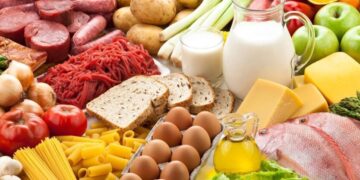 Мясо и молоко к Пасхе подскочат в цене: украинцам придется раскошелиться