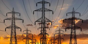 Угрозы Венгрии и Словакии: украинцам объяснили, могут ли они остаться без света