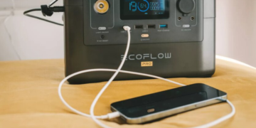 Блэкауты в Украине: как правильно выбрать зарядную станцию для квартиры