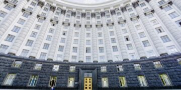 Катастрофа управления: правительственные решения в Украине игнорируются