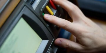 Верховна Рада продовжила дію воєнного стану в Україні ще на 90 діб