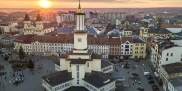 В Ивано-Франковске прогремело два взрыва, тревога не объявлялась: подробности. ВИДЕО