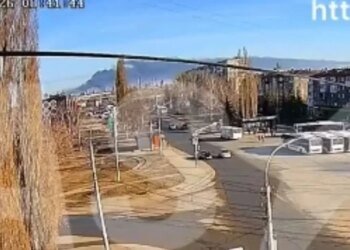 Безпилотники атаковали нефтеперерабатывающие заводы в российской Уфе: бушует пожар. ВИДЕО