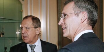 Йенс Столтенберг в мемуарах раскрыл детали тайных предложений НАТО Москве перед войной