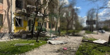 У Херсоні ворог пів години безперервно бив по житловій забудові – 4 загиблих