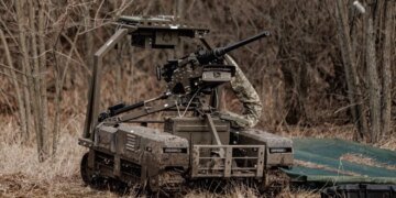 На фронті відбулось понад 80 бойових зіткнень, ворог активно діє на трьох напрямках – Генштаб