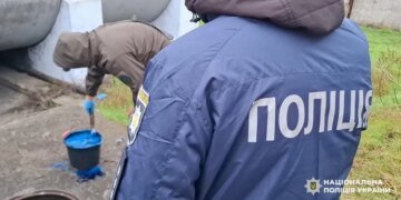 Экологическое преступление: директор винзавода в Одесской области засыпал землю отходами