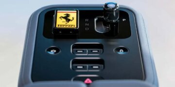 Перший електрокар Ferrari виявився настільки швидким, що знадобилася допомога NASA