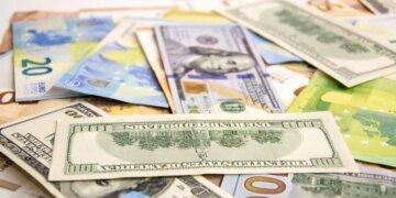 Что будет с курсом доллара в Украине: прогноз