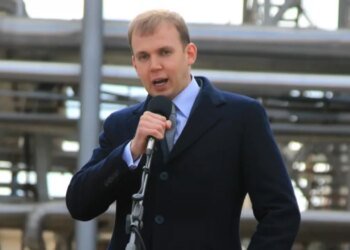 Свои грызут своих: в Москве начали публичную травлю «кошелька Януковича». ВИДЕО