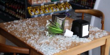 рф вдарила по Дніпру, уже 15 поранених