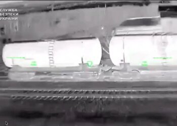 СБУ та Сили безпілотних систем знищили ешелони з пальним під окупованим Луганськом