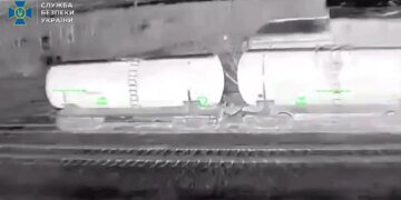 СБУ та Сили безпілотних систем знищили ешелони з пальним під окупованим Луганськом