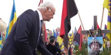 Король Швеции Карл XVI Густав прибыл в Украину