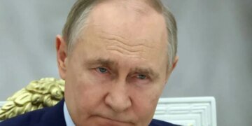 Путин начал потрошить олигархов: Кремлю не хватает денег на войну